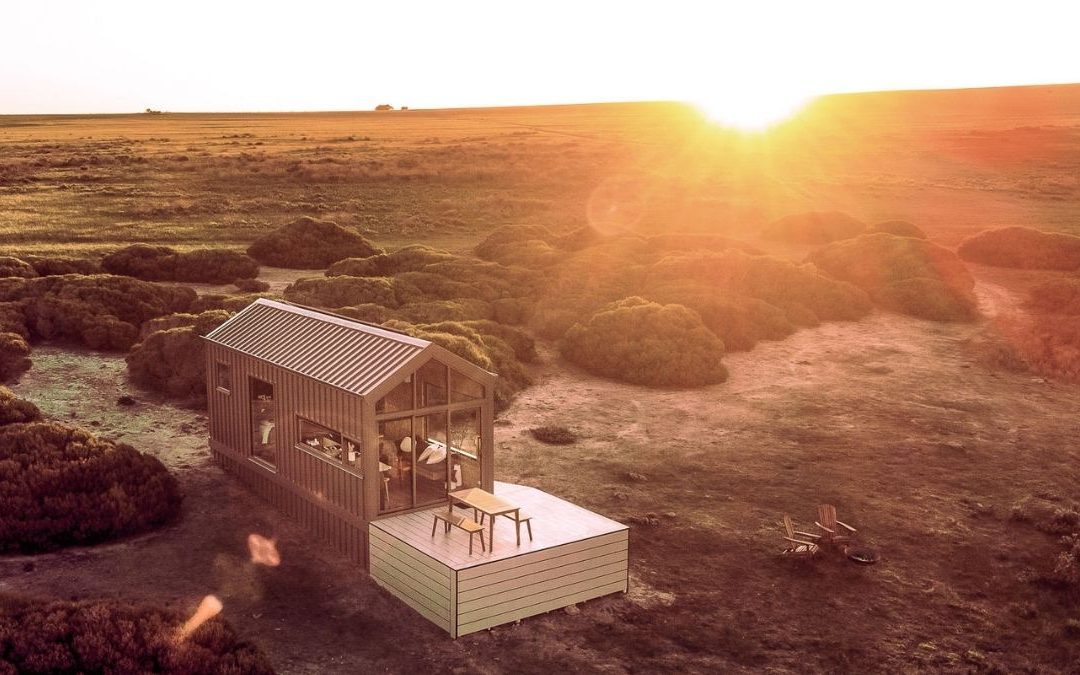 This New South Australian Off-Grid Tiny Cabin Is a Perfect Example of Eco-Luxury